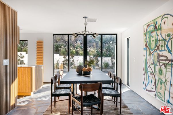 Chandelier, Dining room, Interior, Pendant Lights