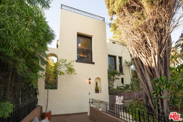 Backyard, Exterior, Facade, Spanish Mediterranean