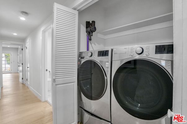 Interior, Recessed Lighting, Utility Closets, Washer, Wood Texture Flooring
