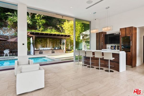 Interior, Pendant Lights, Pool, Recessed Lighting
