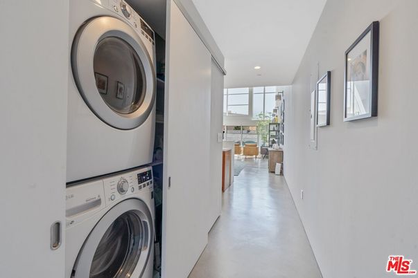 Interior, Recessed Lighting, Utility Closets, Washer