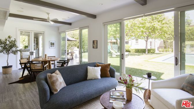 Dining room, Interior, Living room, Recessed Lighting, Wooden Beams, Wood Texture Flooring