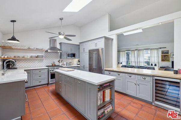 Interior, Kitchen, Pendant Lights, Stainless Steel Appliances
