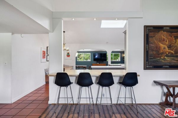 Interior, Pendant Lights, Recessed Lighting, Wood Texture Flooring