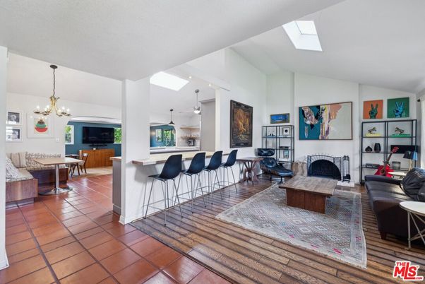 Dining room, Interior, Living room, Pendant Lights, Recessed Lighting