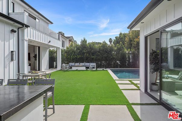 Backyard, Exterior, Pool