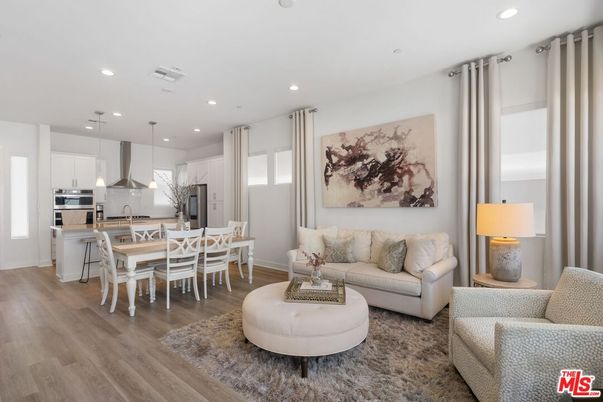 Dining room, Interior, Kitchen, Living room, Pendant Lights, Recessed Lighting, Stainless Steel Appliances, Wood Texture Flooring