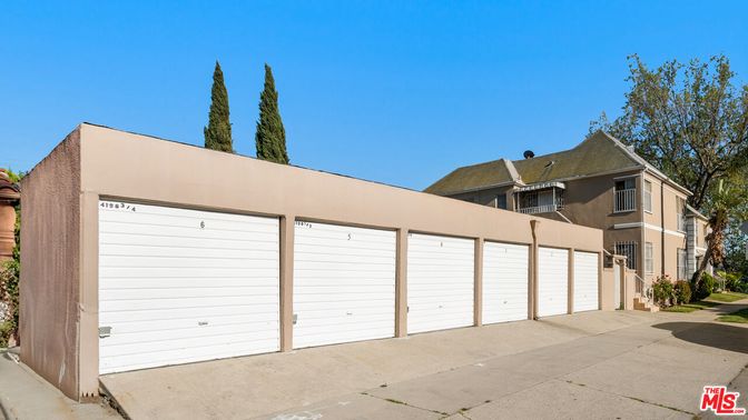 Detached Garage, Exterior