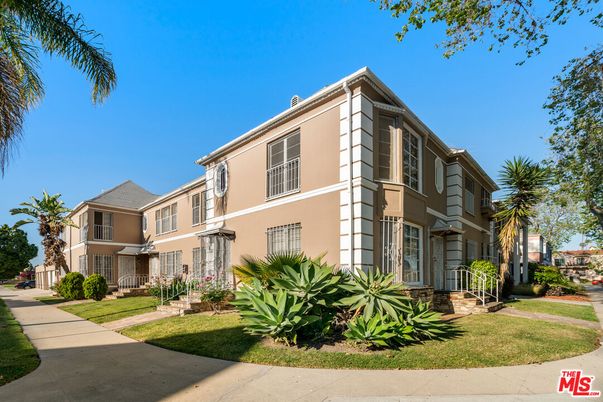Exterior, Facade, American Craftsman