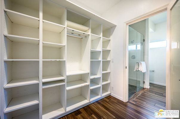 Interior, Walk-in Closets, Wood Texture Flooring