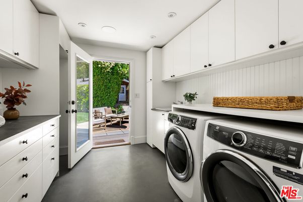 Interior, Recessed Lighting, Washer
