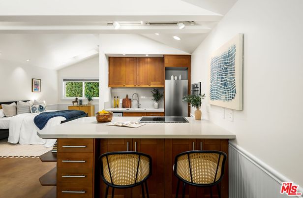 Bedroom, Interior, Kitchen, Recessed Lighting, Wood Texture Flooring