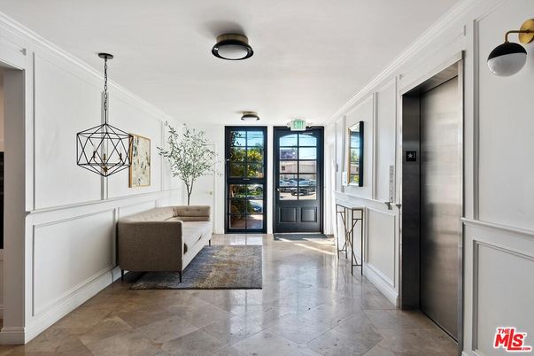 Elevator, Interior, Pendant Lights