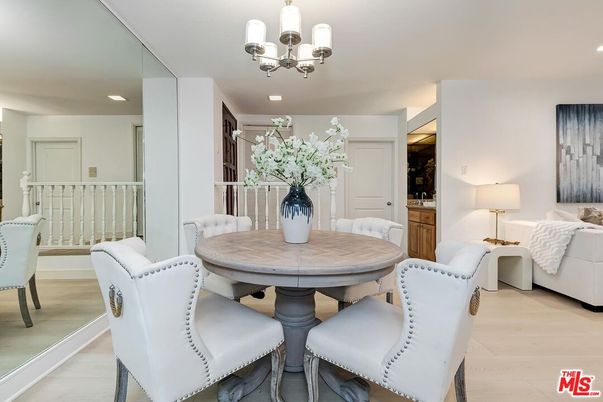 Chandelier, Dining room, Interior, Recessed Lighting, Wood Texture Flooring