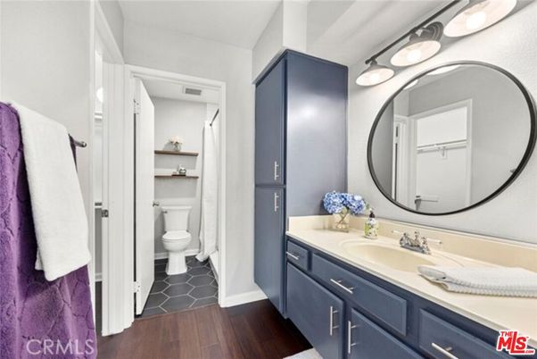 Bathroom, Dual Sink Vanities, Interior, Wood Texture Flooring