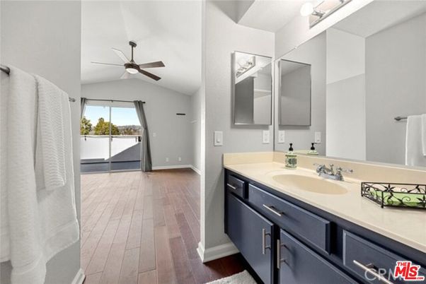 Bathroom, Dual Sink Vanities, Interior, Wood Texture Flooring