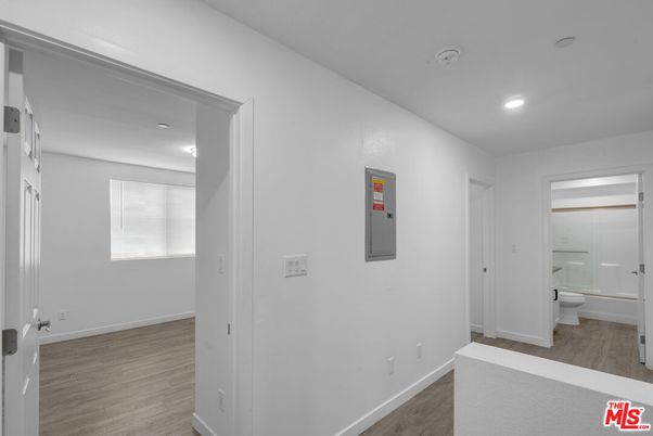 Bathroom, Interior, Recessed Lighting, Wood Texture Flooring