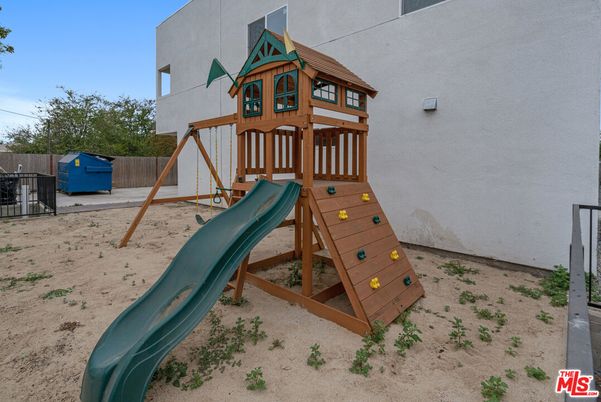 Backyard, Exterior, Playground