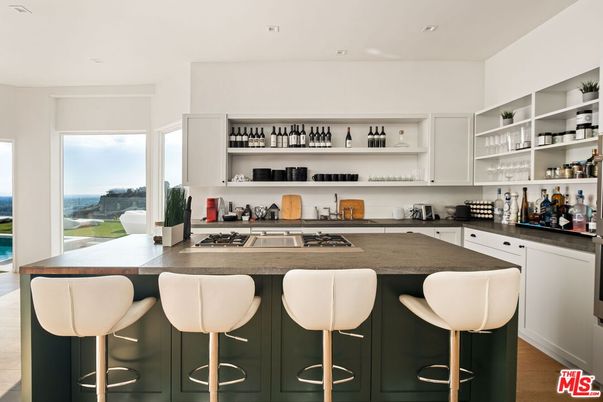 Interior, Kitchen, Recessed Lighting, Water, Wood Texture Flooring