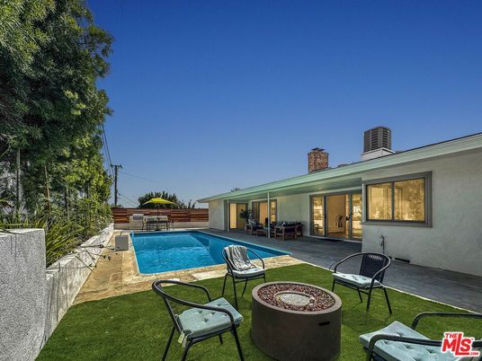 Backyard, Exterior, Pool