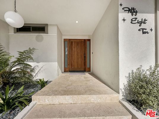 Exterior, Recessed Lighting