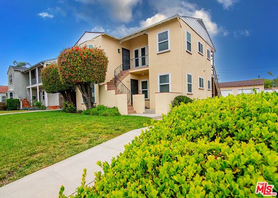 Backyard, Exterior, Facade, Mediterranean