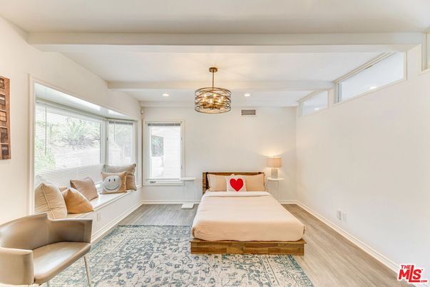 Bedroom, Interior, Pendant Lights, Recessed Lighting, Wood Texture Flooring
