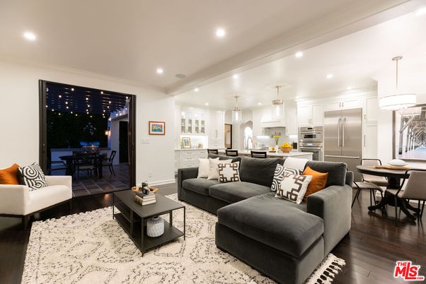 Dining room, Interior, Kitchen, Living room, Pendant Lights, Recessed Lighting, Stainless Steel Appliances, Wood Texture Flooring