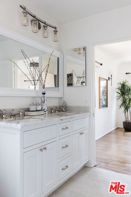 Bathroom, Dual Sink Vanities, Interior, Wood Texture Flooring