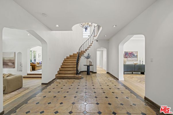 Chandelier, Interior, Recessed Lighting, Wood Texture Flooring