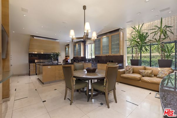 Dining room, Interior, Kitchen, Living room, Pendant Lights, Recessed Lighting, Stainless Steel Appliances