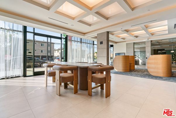 Dining room, Interior, Recessed Lighting