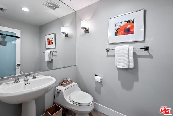 Bathroom, Interior, Recessed Lighting, Wood Texture Flooring
