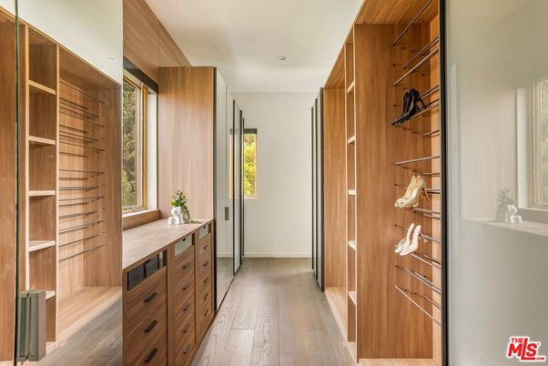 Interior, Recessed Lighting, Walk-in Closets, Wood Texture Flooring