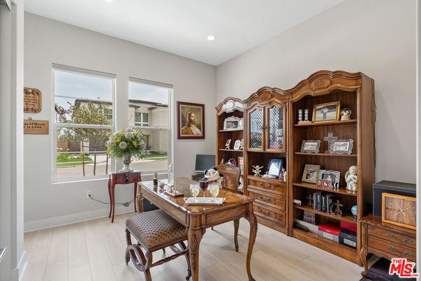 Home Office, Interior, Recessed Lighting, Wood Texture Flooring