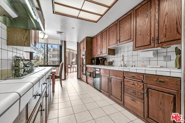 Dining room, Interior, Kitchen, Tile Countertops