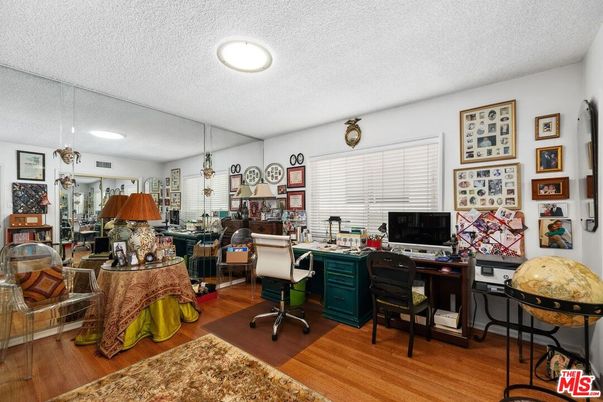 Home Office, Interior, Pendant Lights, Recessed Lighting, Wood Texture Flooring