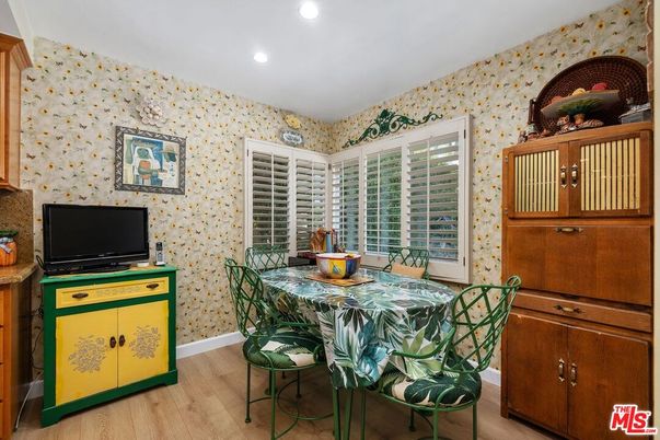 Dining room, Interior, Recessed Lighting, Wood Texture Flooring