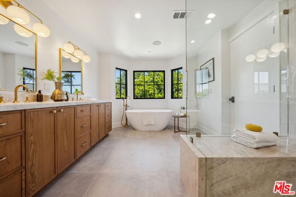 Bathroom, Dual Sink Vanities, Free Standing Baths, Glass Shower, Interior, Recessed Lighting