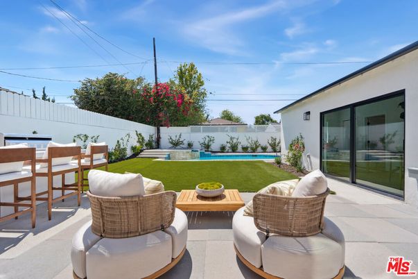 Backyard, Exterior, Pool