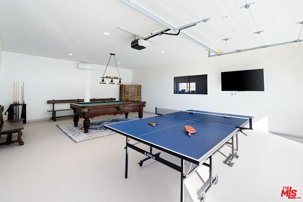 Billiard Table, Game Room, Interior, Pendant Lights, Recessed Lighting
