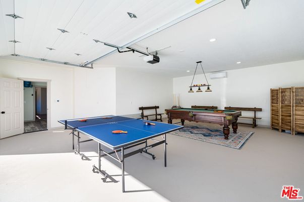 Billiard Table, Game Room, Interior, Pendant Lights, Recessed Lighting