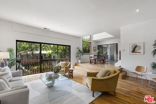 Dining room, Interior, Living room, Recessed Lighting, Wood Texture Flooring