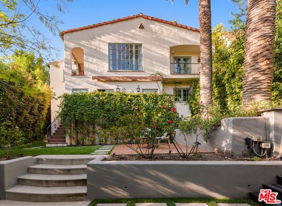 Exterior, Facade, Spanish Mediterranean