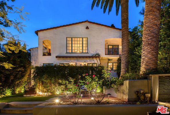 Exterior, Facade, Spanish Mediterranean
