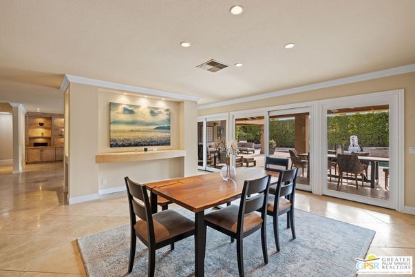 Dining room, Interior, Recessed Lighting