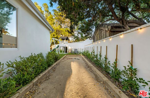 Backyard, Exterior, Playground