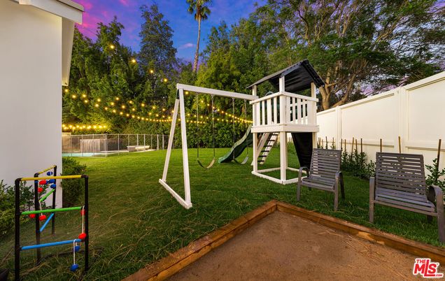 Backyard, Exterior, Playground