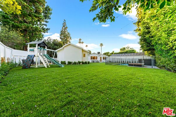 Backyard, Exterior, Playground