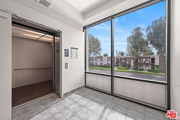 Elevator, Interior